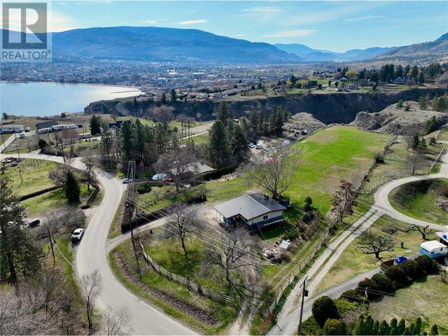 303 Hyslop Drive, House detached with 3 bedrooms, 1 bathrooms and null parking in Okanagan Similkameen F BC | Image 68