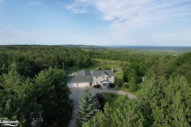 598011 2nd Line W, House detached with 6 bedrooms, 4 bathrooms and 12 parking in Mulmur ON | Image 12