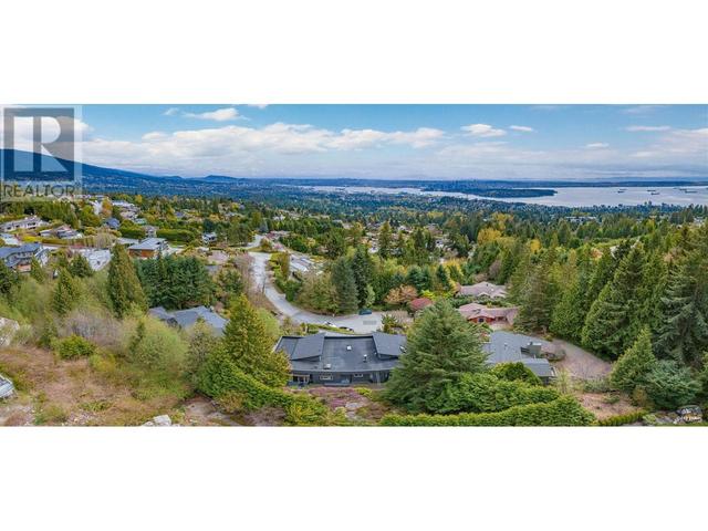 1135 Groveland Court, House detached with 5 bedrooms, 6 bathrooms and 5 parking in West Vancouver BC | Image 36