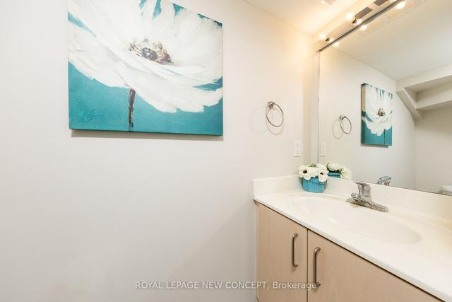 330 - 26 Douro St, Townhouse with 2 bedrooms, 2 bathrooms and 0 parking in Toronto ON | Image 6