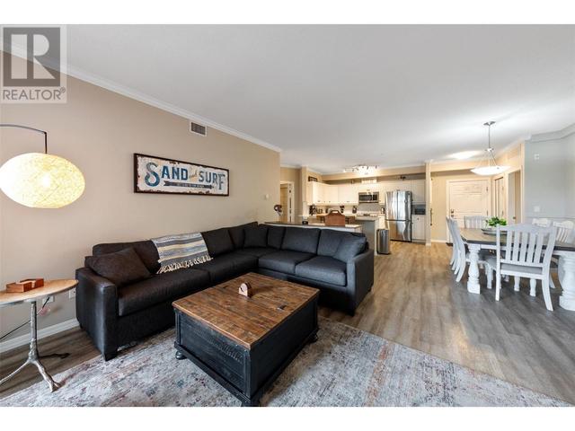 334 - 1088 Sunset Drive, Condo with 3 bedrooms, 2 bathrooms and 2 parking in Kelowna BC | Image 8