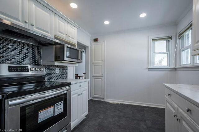 Lower unit bedroom 2 | Image 19