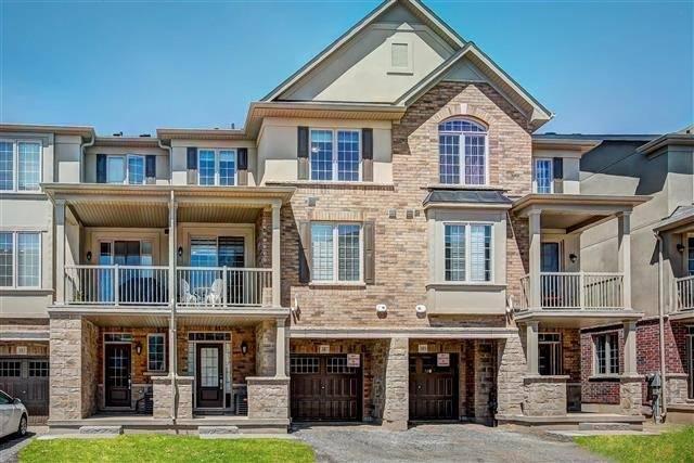 387 Grantham Common, Townhouse with 2 bedrooms, 2 bathrooms and 2 parking in Oakville ON | Image 1