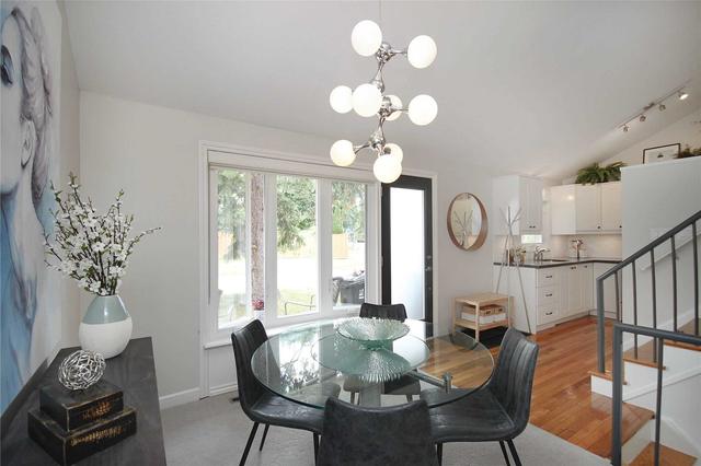 46 Cottonwood Dr, Townhouse with 2 bedrooms, 2 bathrooms and 1 parking in Toronto ON | Image 4