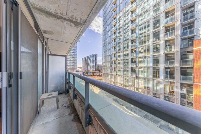 512 - 36 Lisgar St, Condo with 2 bedrooms, 1 bathrooms and 1 parking in Toronto ON | Image 11