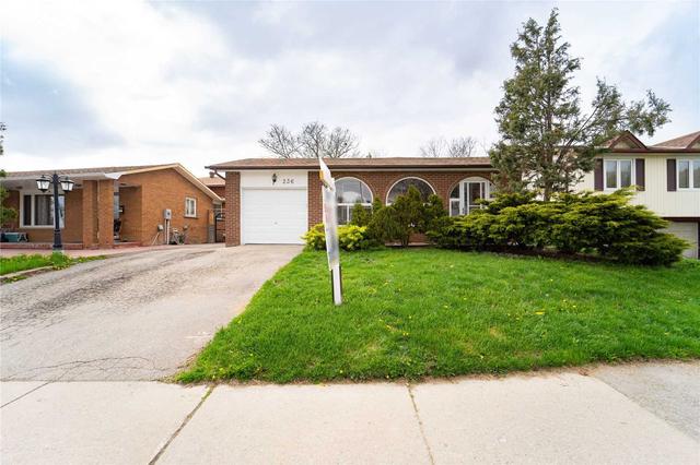 236 Vodden St E, House detached with 3 bedrooms, 3 bathrooms and 4 parking in Brampton ON | Image 1