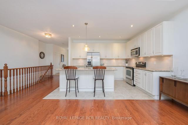 112 - 200 Kingfisher Dr, House detached with 2 bedrooms, 3 bathrooms and 4 parking in Mono ON | Image 3