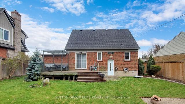 857 North Service Rd, House detached with 2 bedrooms, 3 bathrooms and 3 parking in Mississauga ON | Image 27