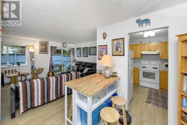 36 - 211 Madill Rd, Condo with 2 bedrooms, 1 bathrooms and null parking in Lake Cowichan BC | Image 3