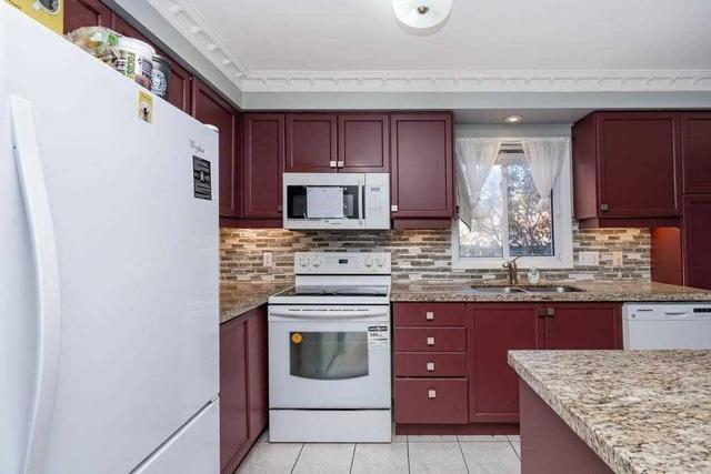 1311 Whiffletree Crt, House semidetached with 4 bedrooms, 4 bathrooms and 3 parking in Mississauga ON | Image 36