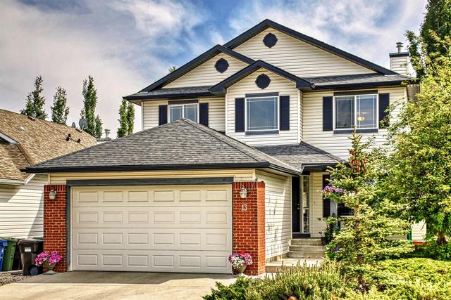 13 Weston Court Sw, House detached with 4 bedrooms, 3 bathrooms and 4 parking in Calgary AB | Image 2