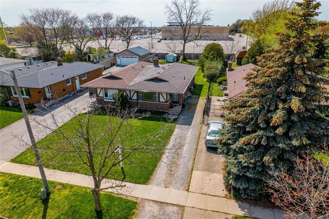 4667 Pettit Ave, House semidetached with 2 bedrooms, 2 bathrooms and 4 parking in Niagara Falls ON | Image 20
