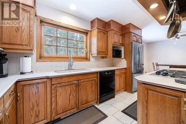 310, - 27475 Township Road 380, House detached with 5 bedrooms, 3 bathrooms and 4 parking in Red Deer County AB | Image 11
