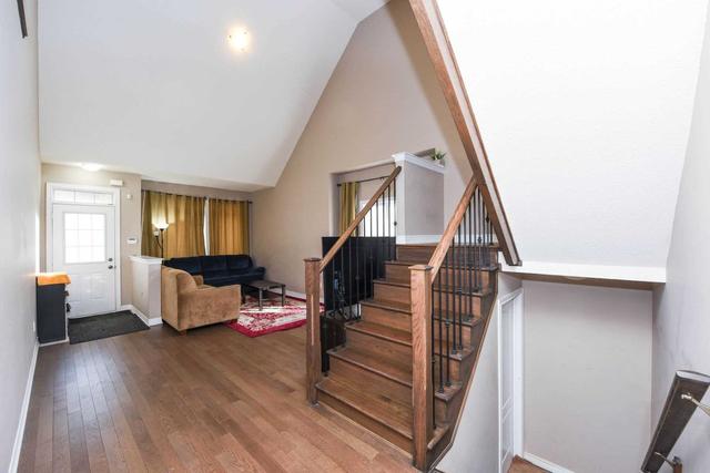 26 Lobelia St, Townhouse with 3 bedrooms, 4 bathrooms and 2 parking in Brampton ON | Image 24