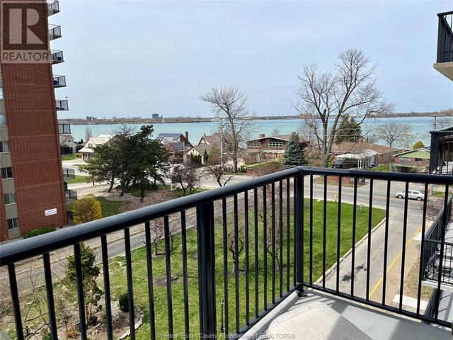 512 - 8591 Riverside Drive, Condo with 2 bedrooms, 1 bathrooms and null parking in Windsor ON | Image 12