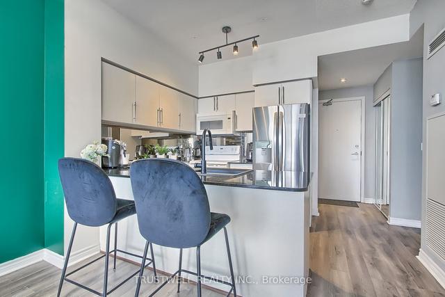 611 - 2885 Bayview Ave, Condo with 1 bedrooms, 1 bathrooms and 1 parking in Toronto ON | Image 5