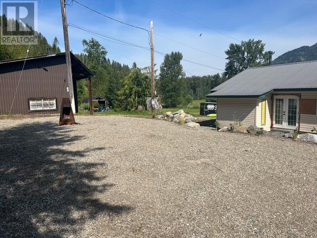 1538 Highway 6, House detached with 3 bedrooms, 1 bathrooms and 14 parking in Lumby BC | Image 55