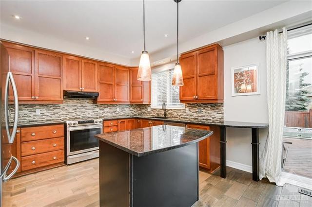 2 Franklin Cathcart Crescent, House detached with 5 bedrooms, 3 bathrooms and 6 parking in Ottawa ON | Image 8