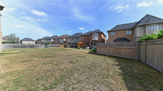 679 Valley Vista Dr, House detached with 4 bedrooms, 4 bathrooms and 4 parking in Vaughan ON | Image 33