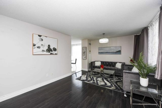 1001 - 350 Webb Dr, Condo with 2 bedrooms, 2 bathrooms and 2 parking in Mississauga ON | Image 2