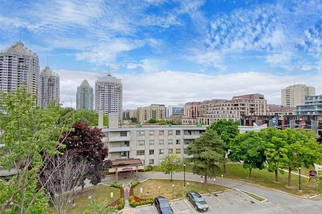 unit 6 - 25 Dervock Cres, Townhouse with 4 bedrooms, 4 bathrooms and 1 parking in Toronto ON | Image 27