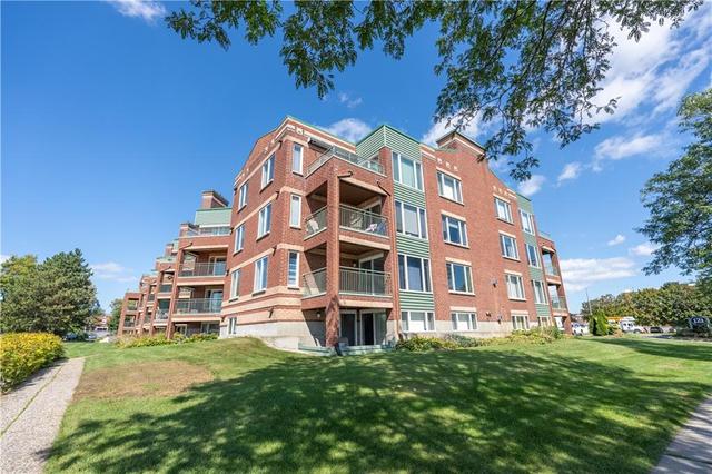 206 - 121 Water Street W, Condo with 2 bedrooms, 1 bathrooms and 1 parking in Cornwall ON | Image 1