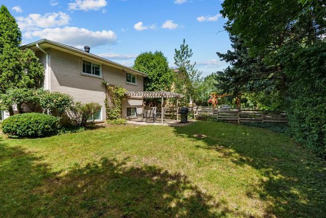 7 Renoak Dr, House detached with 3 bedrooms, 2 bathrooms and 5 parking in Toronto ON | Image 21