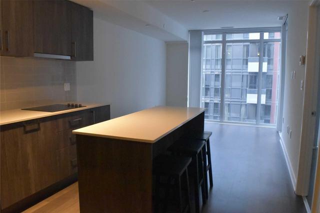 806E - 576 Front St W, Condo with 1 bedrooms, 1 bathrooms and null parking in Toronto ON | Image 3