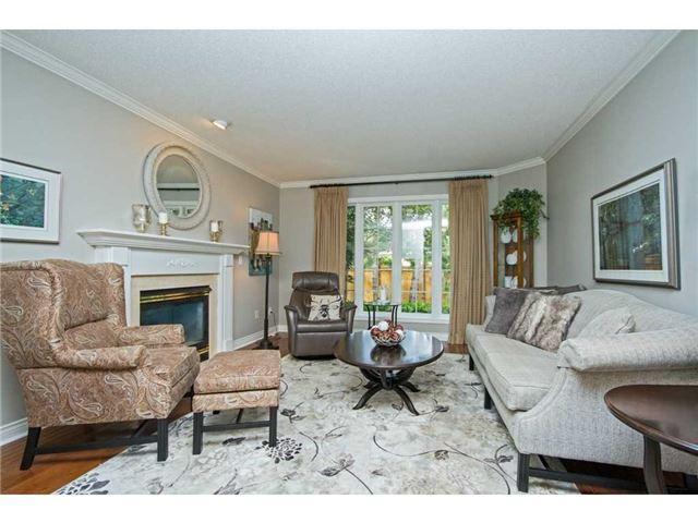 949 Wintergreen Pl, House detached with 4 bedrooms, 3 bathrooms and 4 parking in Burlington ON | Image 9