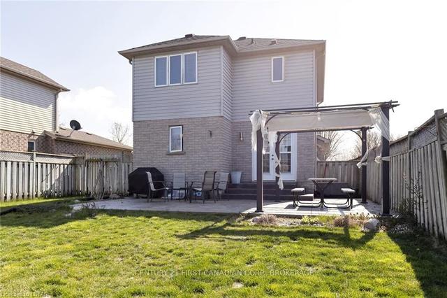 231 Parkview Dr, House detached with 3 bedrooms, 3 bathrooms and 3 parking in Strathroy Caradoc ON | Image 24