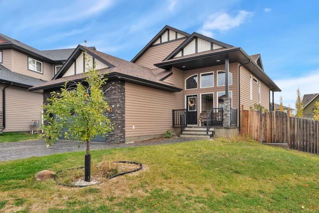82 Lawson Close, House detached with 5 bedrooms, 3 bathrooms and 2 parking in Red Deer AB | Image 3