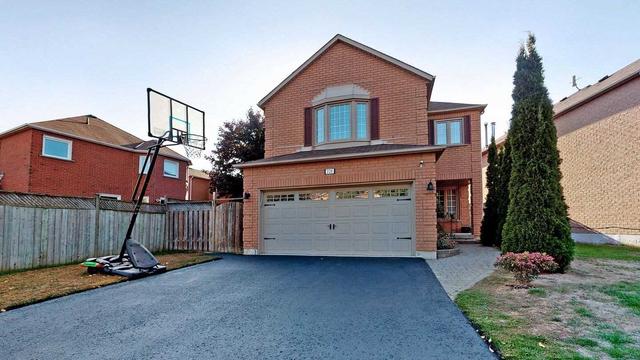 228 Senator St, House detached with 4 bedrooms, 3 bathrooms and 4 parking in Pickering ON | Image 1