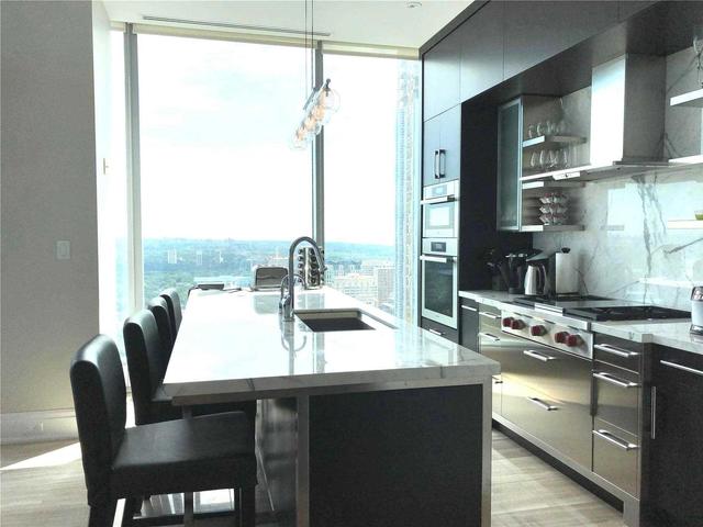 3702 - 50 Yorkville Ave, Condo with 2 bedrooms, 3 bathrooms and 2 parking in Toronto ON | Image 7