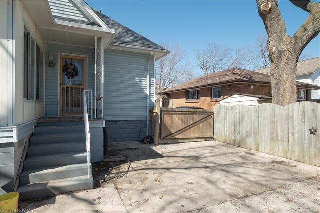 234 Brock Street S, House detached with 4 bedrooms, 2 bathrooms and null parking in Sarnia ON | Image 10