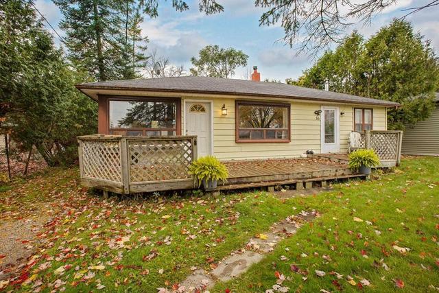 56 Blue Jay Blvd, House detached with 3 bedrooms, 1 bathrooms and 3 parking in Georgina ON | Image 1