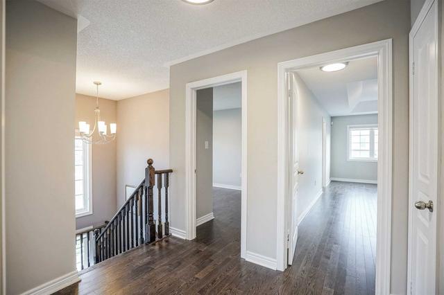 165 Harbord St, House attached with 4 bedrooms, 3 bathrooms and 3 parking in Markham ON | Image 7