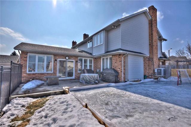 16 Fairhaven Drive, House detached with 4 bedrooms, 3 bathrooms and 6 parking in St. Catharines ON | Image 41