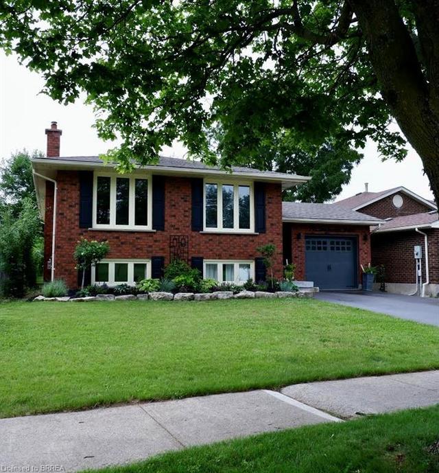 191 Balmoral Drive, House detached with 4 bedrooms, 2 bathrooms and 4 parking in Brantford ON | Image 1