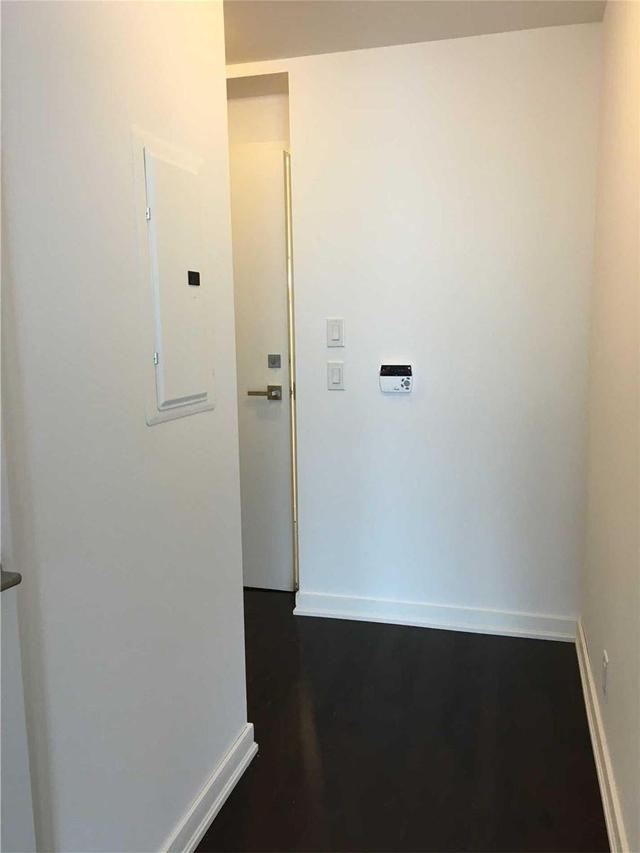 6401 - 14 York St, Condo with 0 bedrooms, 1 bathrooms and null parking in Toronto ON | Image 14
