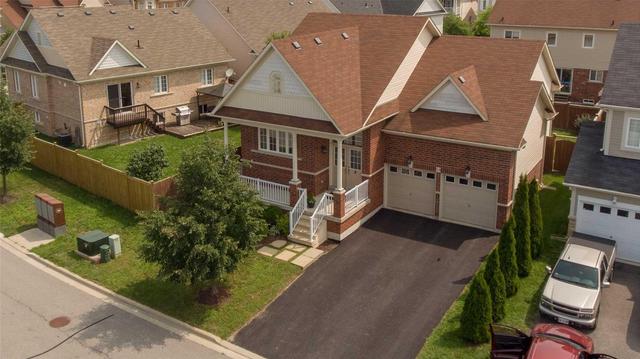 59 Diana Way, House detached with 2 bedrooms, 3 bathrooms and 2 parking in Barrie ON | Image 2