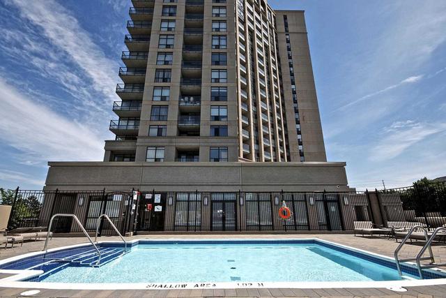 1605 - 220 Forum Dr, Condo with 2 bedrooms, 2 bathrooms and 1 parking in Mississauga ON | Image 4
