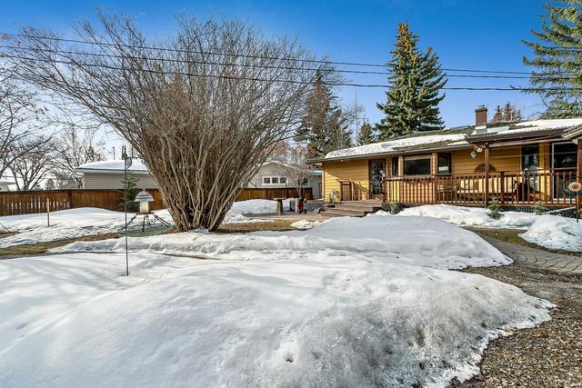 20 Hyler Place Sw, House detached with 3 bedrooms, 2 bathrooms and 2 parking in Calgary AB | Image 40