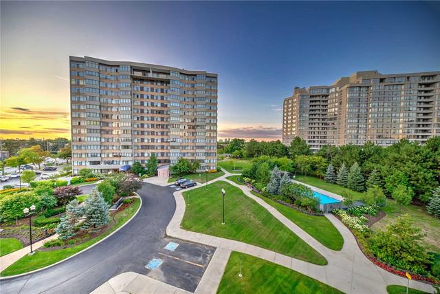 501 - 90 Fisherville Rd, Condo with 2 bedrooms, 2 bathrooms and 1 parking in Toronto ON | Image 12