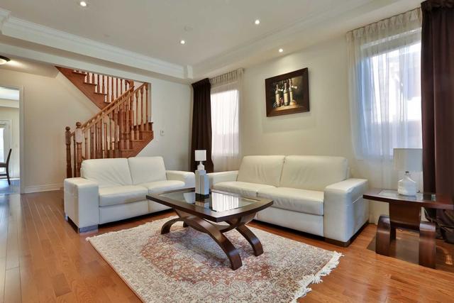 1070 Warby Tr, House detached with 3 bedrooms, 3 bathrooms and 6 parking in Newmarket ON | Image 37