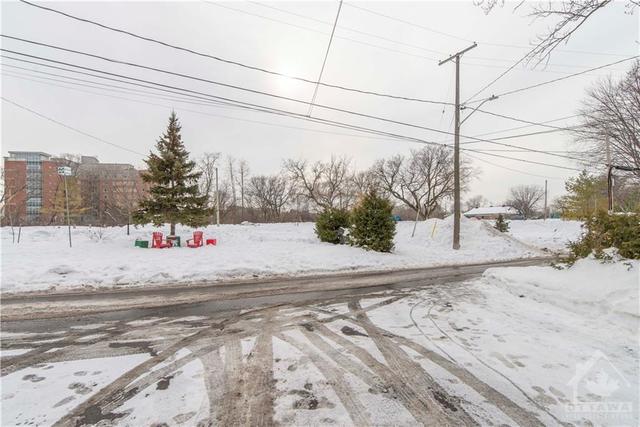 201 Crichton Street, House detached with 4 bedrooms, 2 bathrooms and 2 parking in Ottawa ON | Image 19