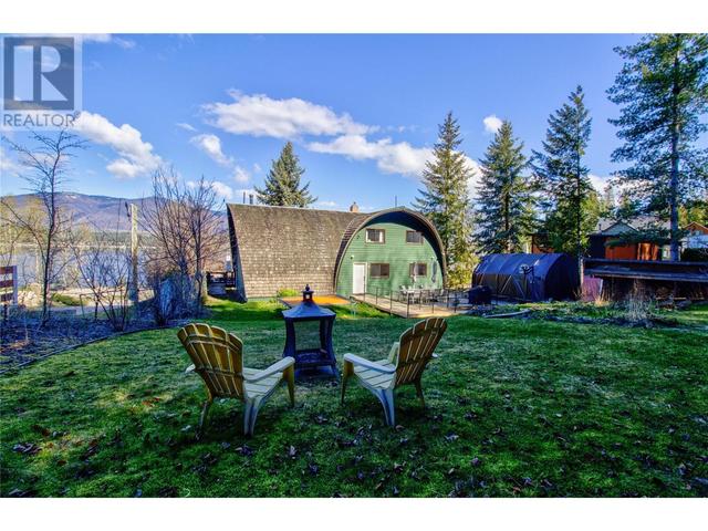 3580 Eagle Bay Road, House detached with 3 bedrooms, 2 bathrooms and null parking in Columbia Shuswap C BC | Image 12