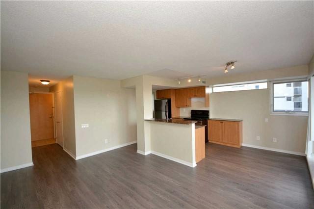 520 - 1040 The Queensway, Condo with 3 bedrooms, 2 bathrooms and 1 parking in Toronto ON | Image 8