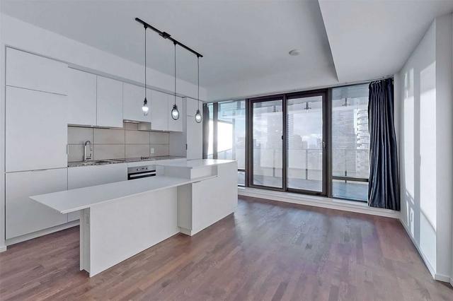 3003 - 5 St Joseph St, Condo with 1 bedrooms, 1 bathrooms and 0 parking in Toronto ON | Image 12