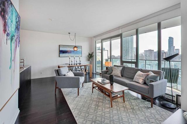 3704 - 33 Lombard St, Condo with 2 bedrooms, 2 bathrooms and 1 parking in Toronto ON | Image 13
