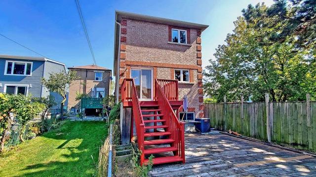 22 Leyton Ave, House detached with 5 bedrooms, 4 bathrooms and 4 parking in Toronto ON | Image 18